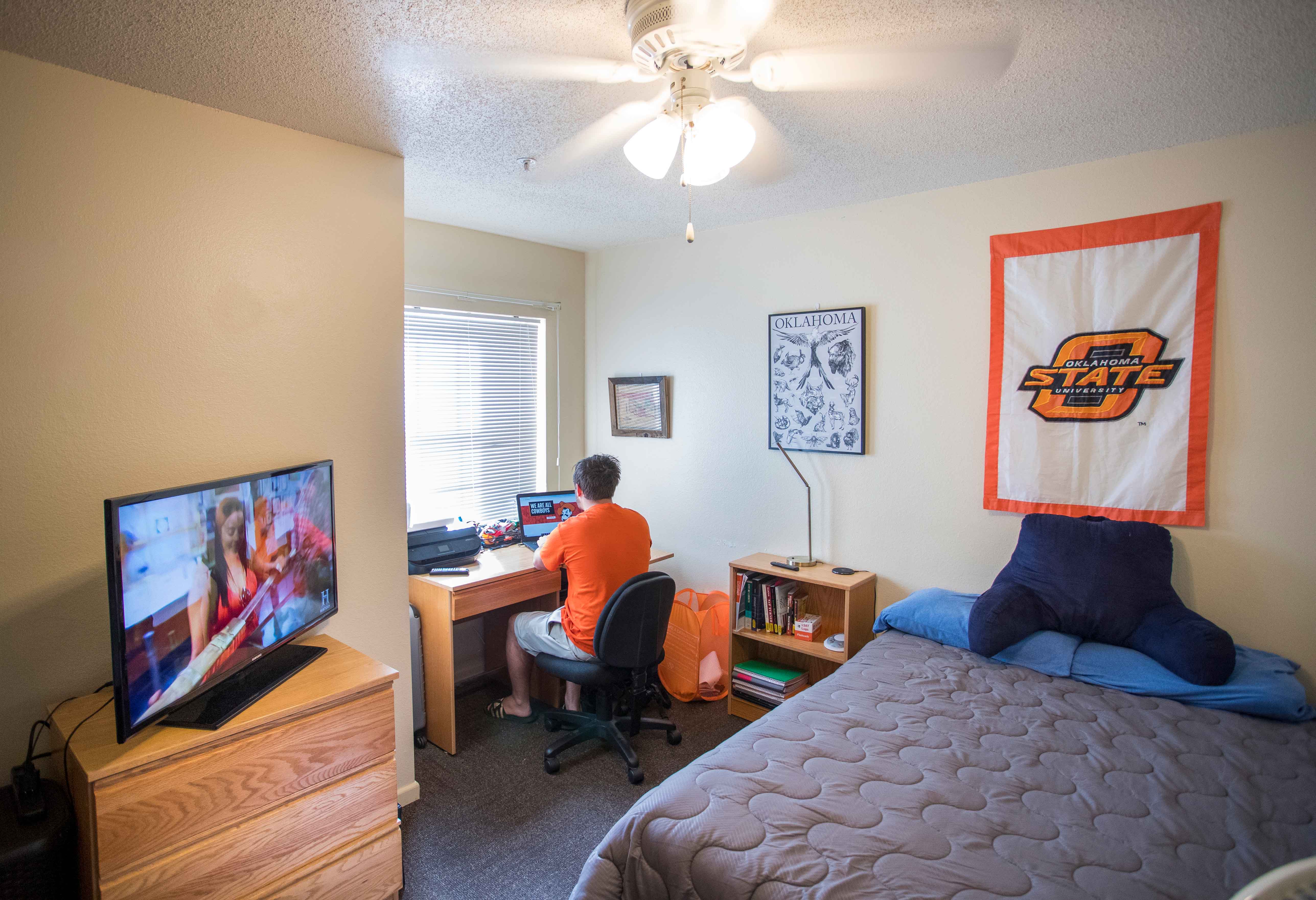 Kamm Hall Bedroom