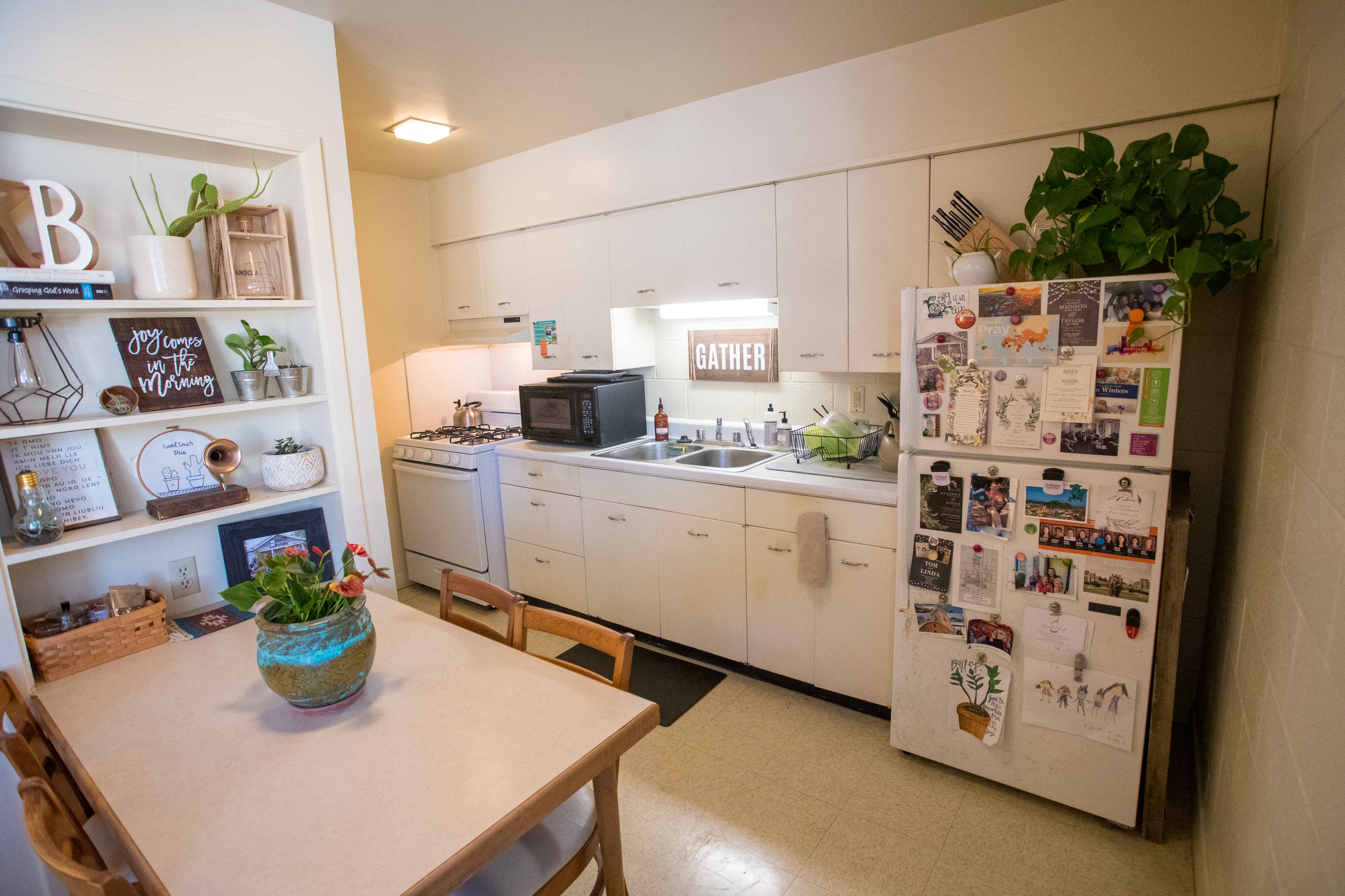 Demaree Neighborhood kitchen