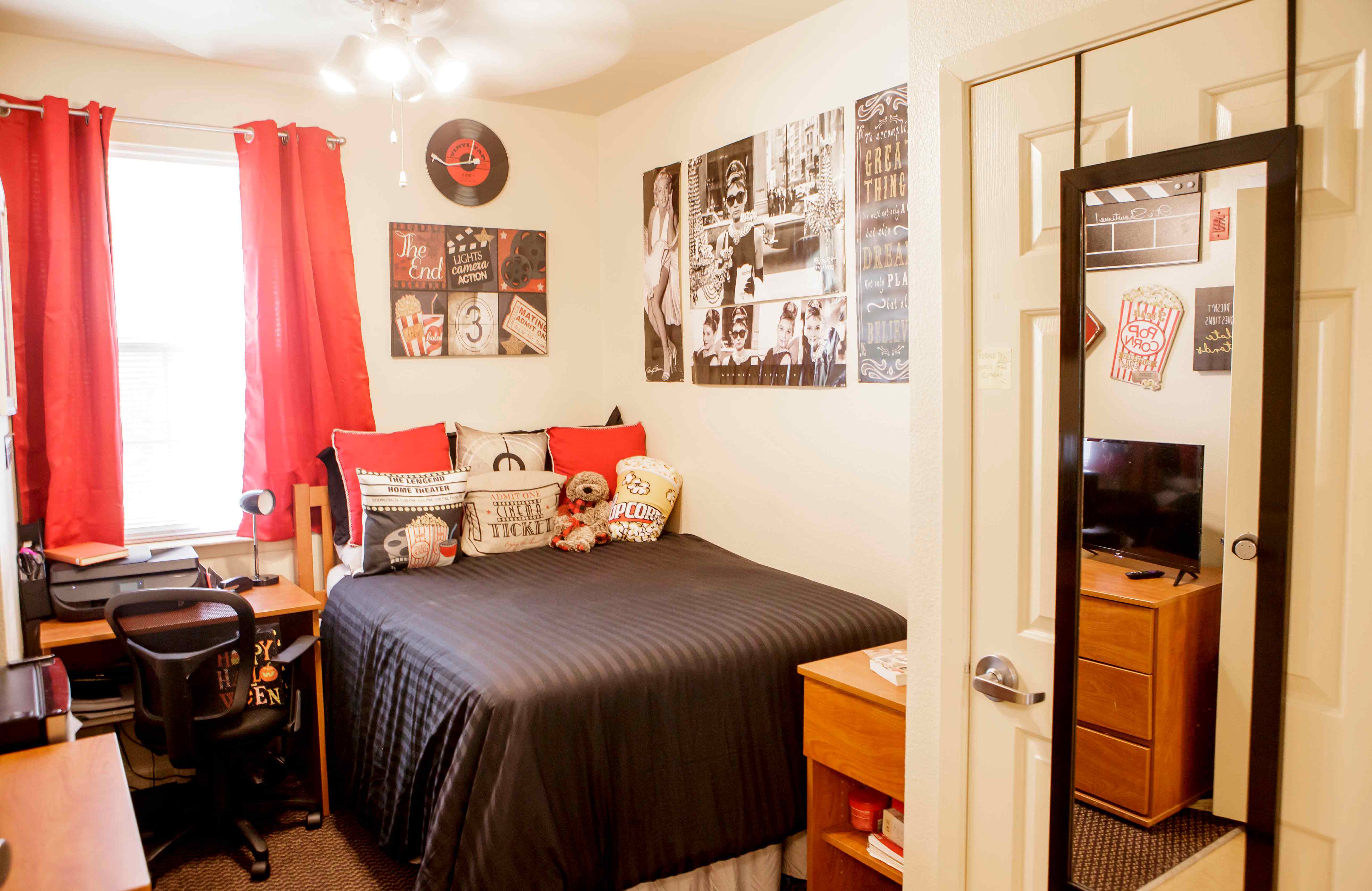 Village bedroom (floor plan 1b) 2